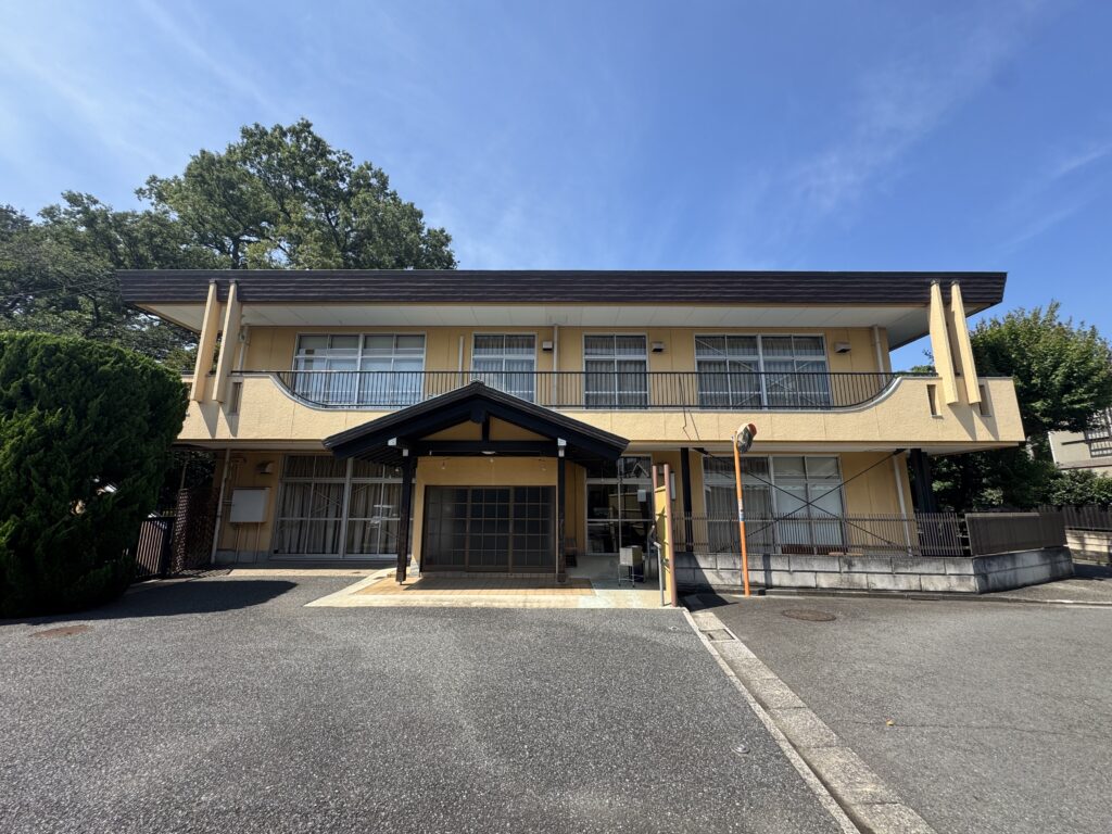 東高野会館の外観